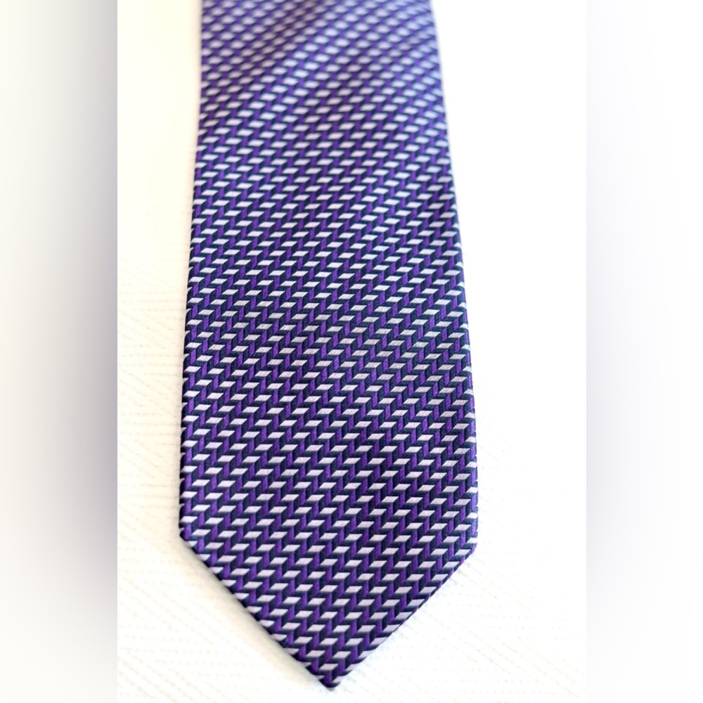 Zianetti 100% silk made in Italy Mens necktie 59.5” length x 3.5” width perfect